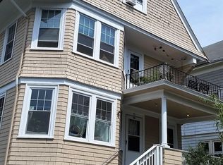 98 Carrington Ave #3, Providence, RI 02906