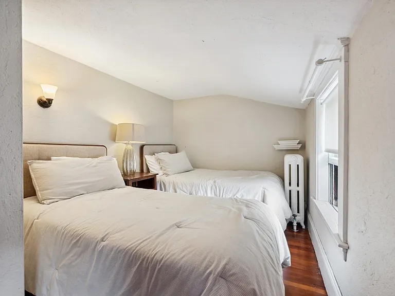 103 Leonard St #0 — Photo 10