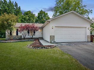 374 Marilyn Rd, Burns Harbor, IN 46304