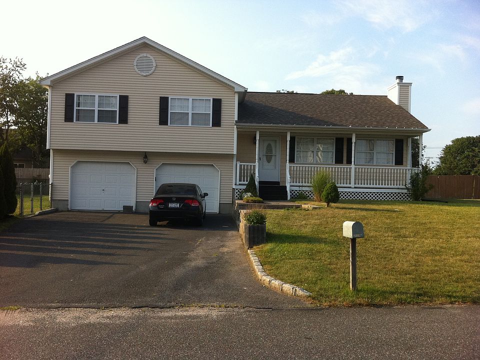 1st image of 109 Lombardy Dr
