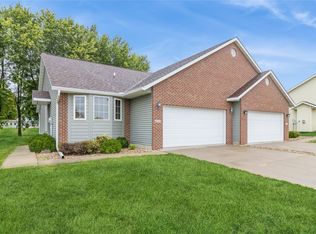 610 Golfview Dr, Pleasantville, IA 50225