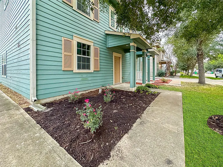 16771 Mammoth Springs Dr — Photo 30