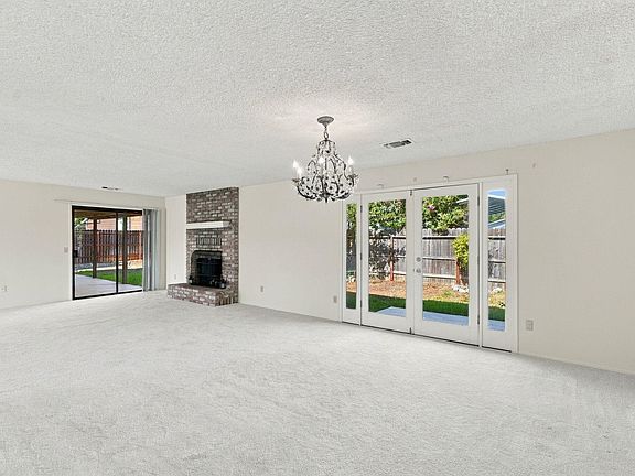 3rd image of 1852 Shasta Pines Way