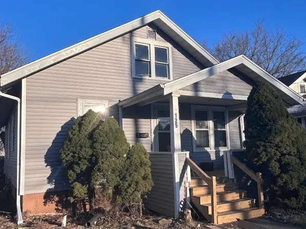 125 S Butrick St, Waukegan, IL 60085