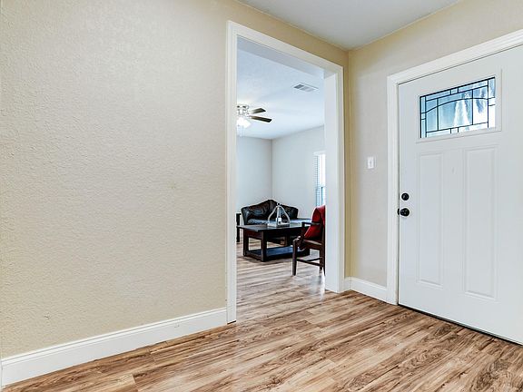 3rd image of 5415 Avenue N N
