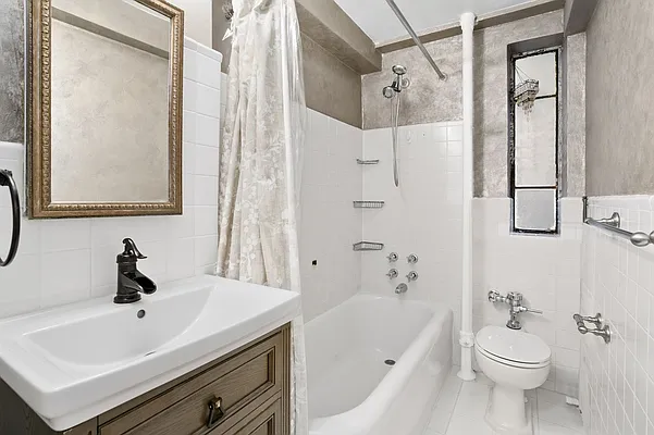 Sold by Citi Habitats | media 4