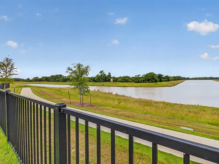 6007 Marsh Lake Ct — Photo 34