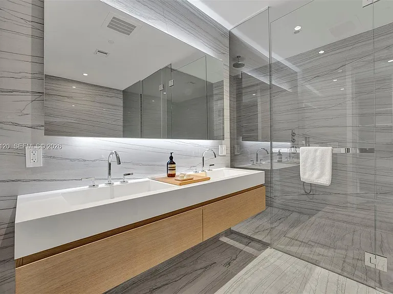 8701 Collins Ave #304 — Photo 24