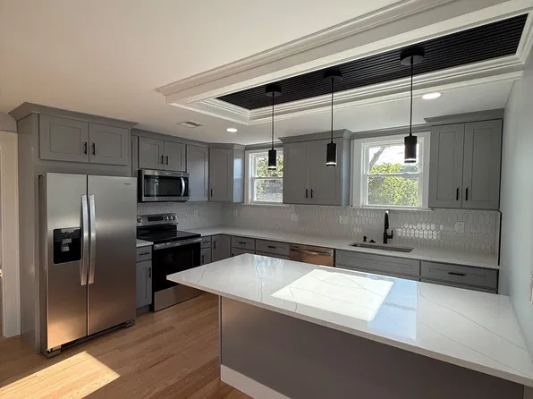 1 E Main St #2, Milford, MA 01757