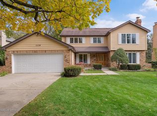 129 Springlake Ave, Hinsdale, IL 60521