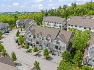 5 Manor Dr #B, Hooksett, NH 03106