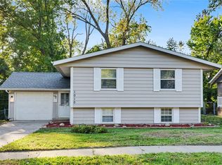 1010 Pawnee Dr NW, Cedar Rapids, IA 52405