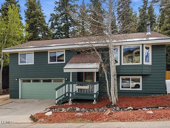 2nd image of 575 Aspen Dr