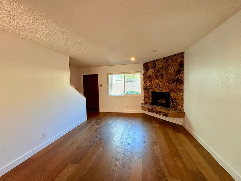 4583 North Ave #2 — Photo 5