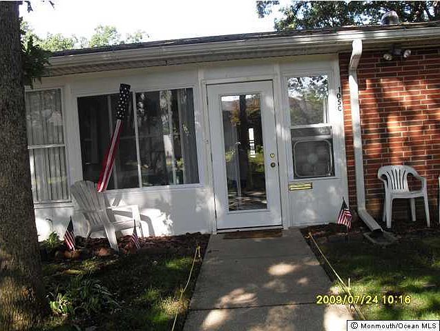 2nd image of 105 Edinburgh Lane #C