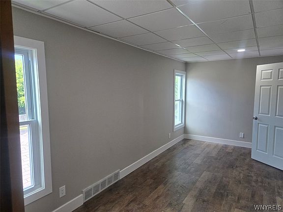 5th image of 139 72nd St