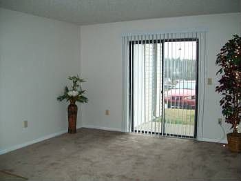 4th image of 1300 Waterview Cir