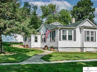 302 Walnut St, Yutan, NE 68073