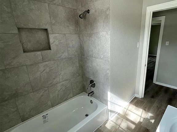5th image of 7617 Jutland Rd