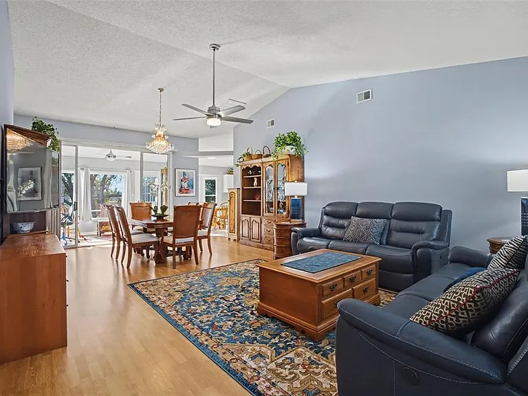 25049 Navel Ave — Photo 3