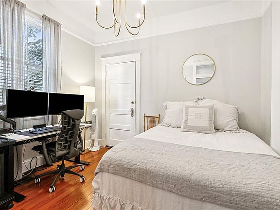 3rd image of 1331 6th St Unit 1331