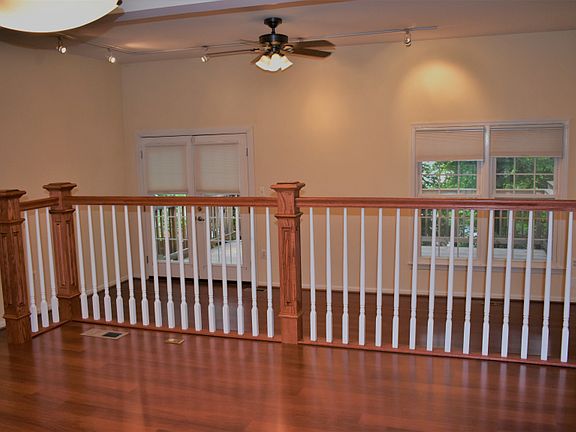 3rd image of 11930 Bargate Ct