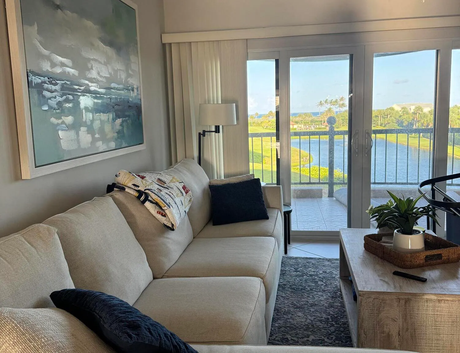 2 bed, 2.0 bath, 1385 sqft, $3,200 — Photo 4
