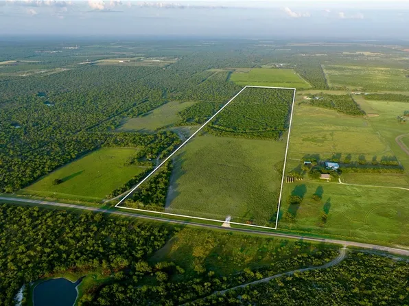 11368 Fm 1344, Falls City, TX 78113