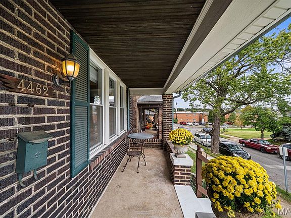 4th image of 4462 Neosho St