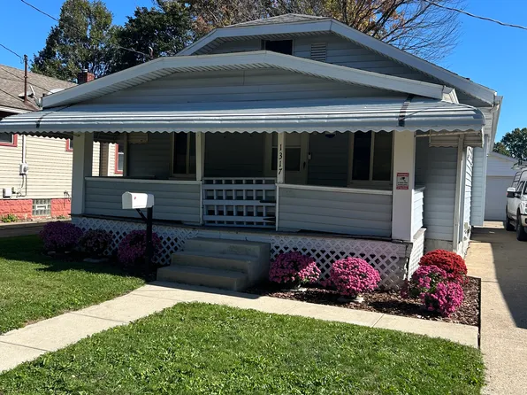1317 Coventry St, Akron, OH 44306