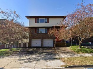 525 Stuyvesant Ave, Lyndhurst, NJ 07071