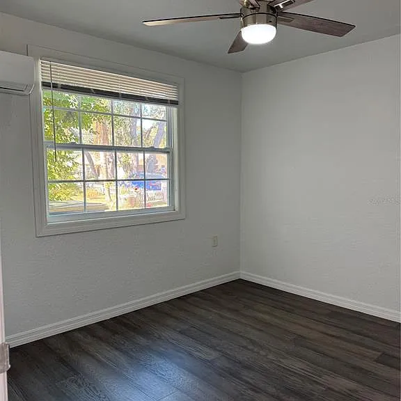 2065 N Betty Ln — Photo 12