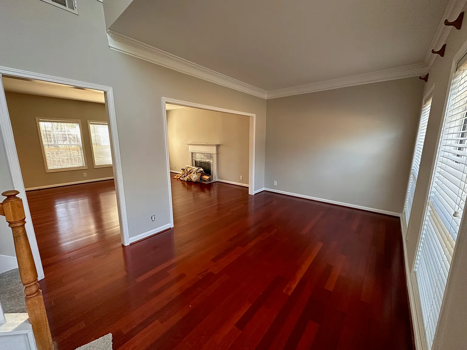 4 bed, 2.5 bath, 2500 sqft, $2,900 — Photo 4