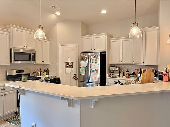 5th image of 9196 Crescent Lodge Cir