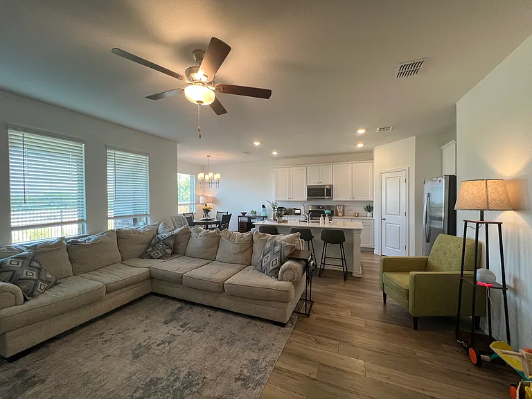 1105 Misty Brook Dr — Photo 5