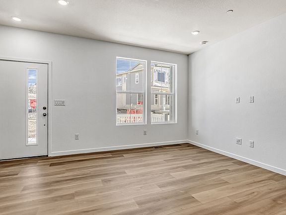 7638 S Cherokee Circle W Great Room