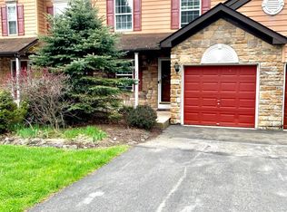 42D Sky View Cir, East Stroudsburg, PA 18302