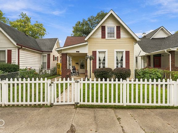 2nd image of 910 Villa Ave