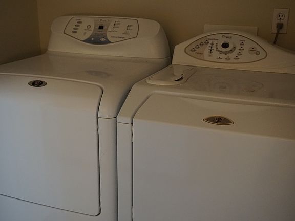 4th image of 119 91st Ave SE APT 10C