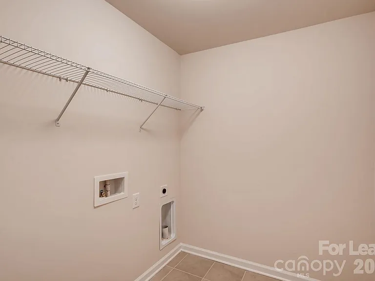 6418 Raffia Rd — Photo 24