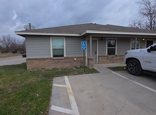 1013 Mill St #A, Lampasas, TX 76550