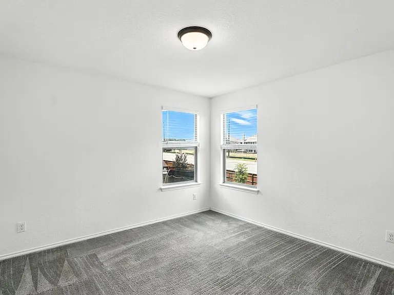 208 Gatewood Clf — Photo 32