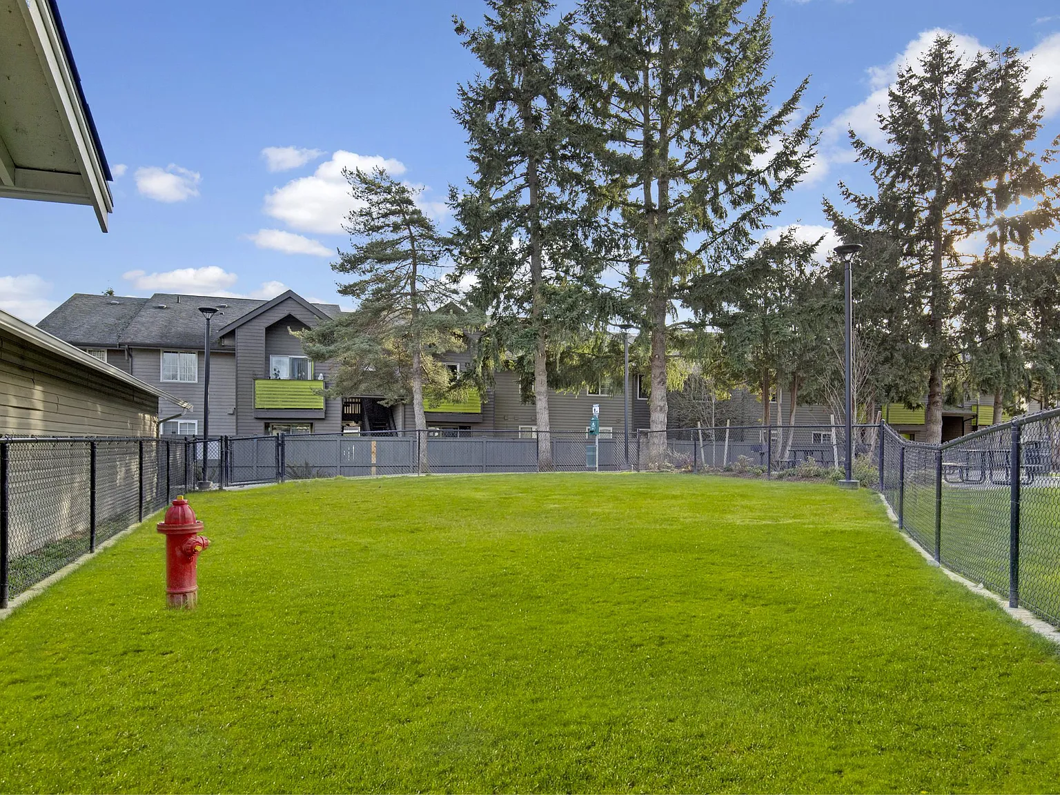 Beaumont Grand Apartment Homes — Photo 4