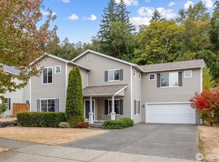 1190 Swan Loop, Dupont, WA 98327