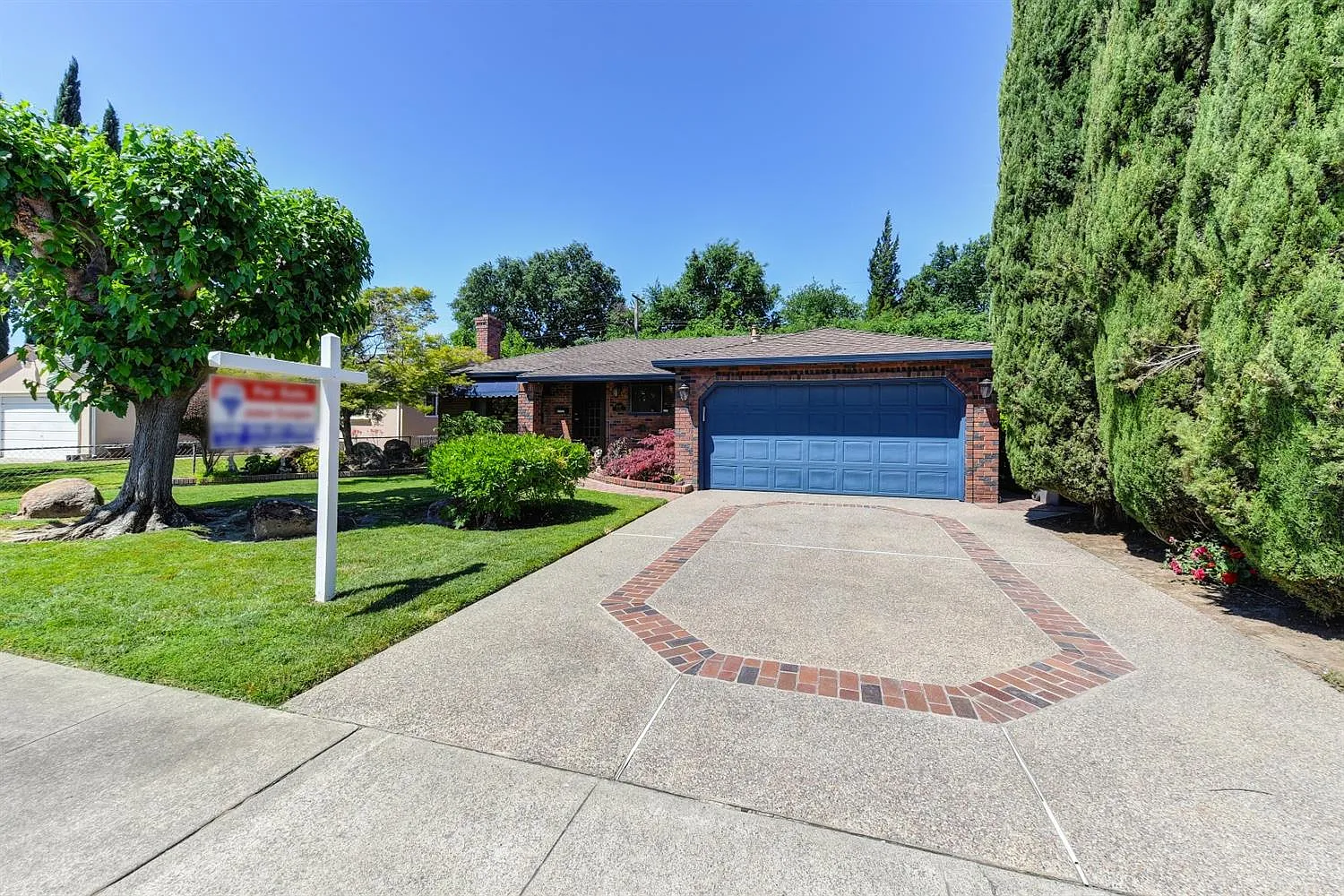 1020 Sycamore Ave photo 1
