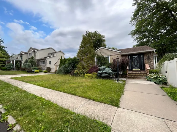 64 Knox Pl, Staten Island, NY 10314