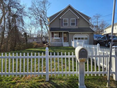 96 S Beechwood Rd E, Niantic, CT, 06357