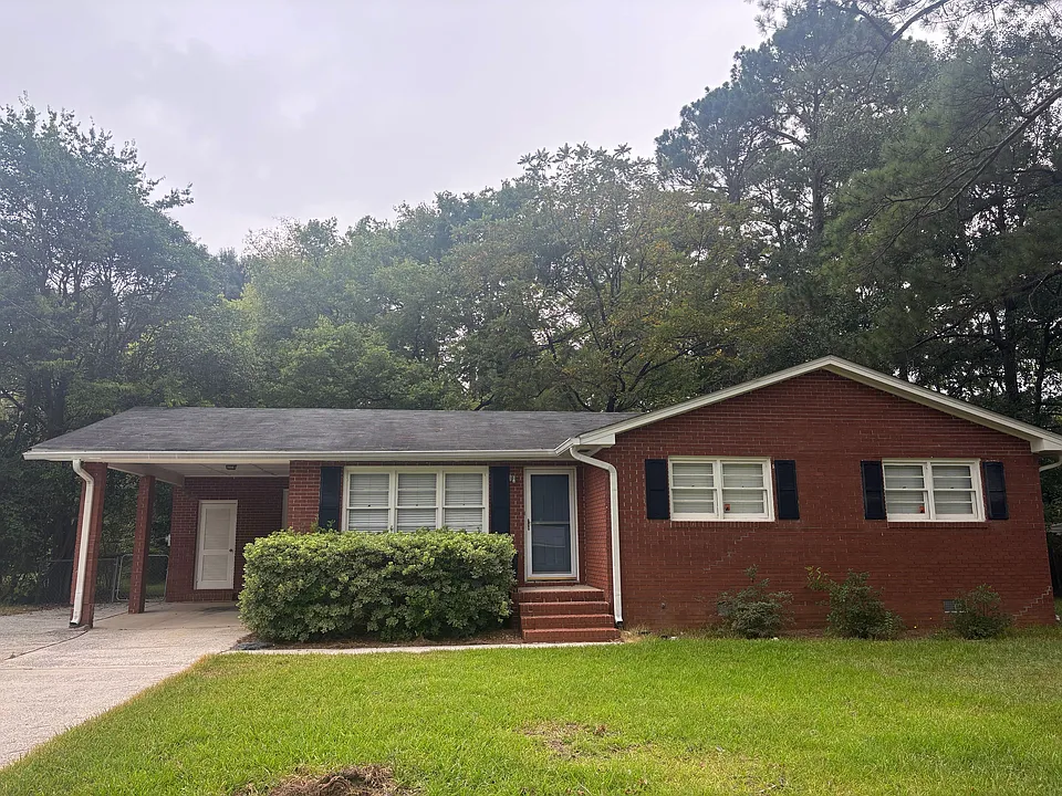 1735 Cardinal Rd