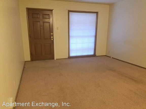 5th image of 607 Thunderbird Ct APT 2B