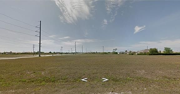 4th image of 2405 NW 7th Pl
